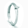 Solitario de oro blanco (18K) con diamante