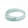 Solitario de oro blanco (18K) con diamante