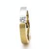 Solitario de oro blanco y oro amarillo (18K) con diamante