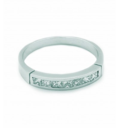 Media alianza de oro blanco (18K) con diamante