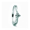 Solitario de oro blanco (18K) con diamante