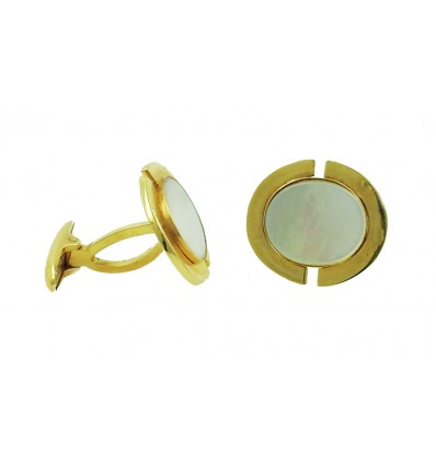 PAR DE GEMELOS DE ORO AMARILLO DE 750 milésimas (18 K) CON NACAR. MEDIDAS: 17,00 mm x 15,50 mm