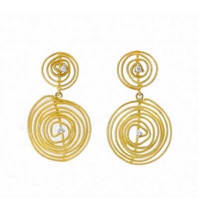 Pendientes de oro amarillo (18K) con zirconita