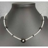 Collar de perlas y ónix