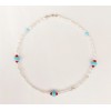 Collar de perlas y colores