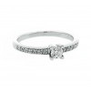 Anillo de oro blanco y diamantes compromiso