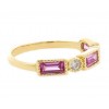 Anillo de oro de 18K con piedras rosa kunzita